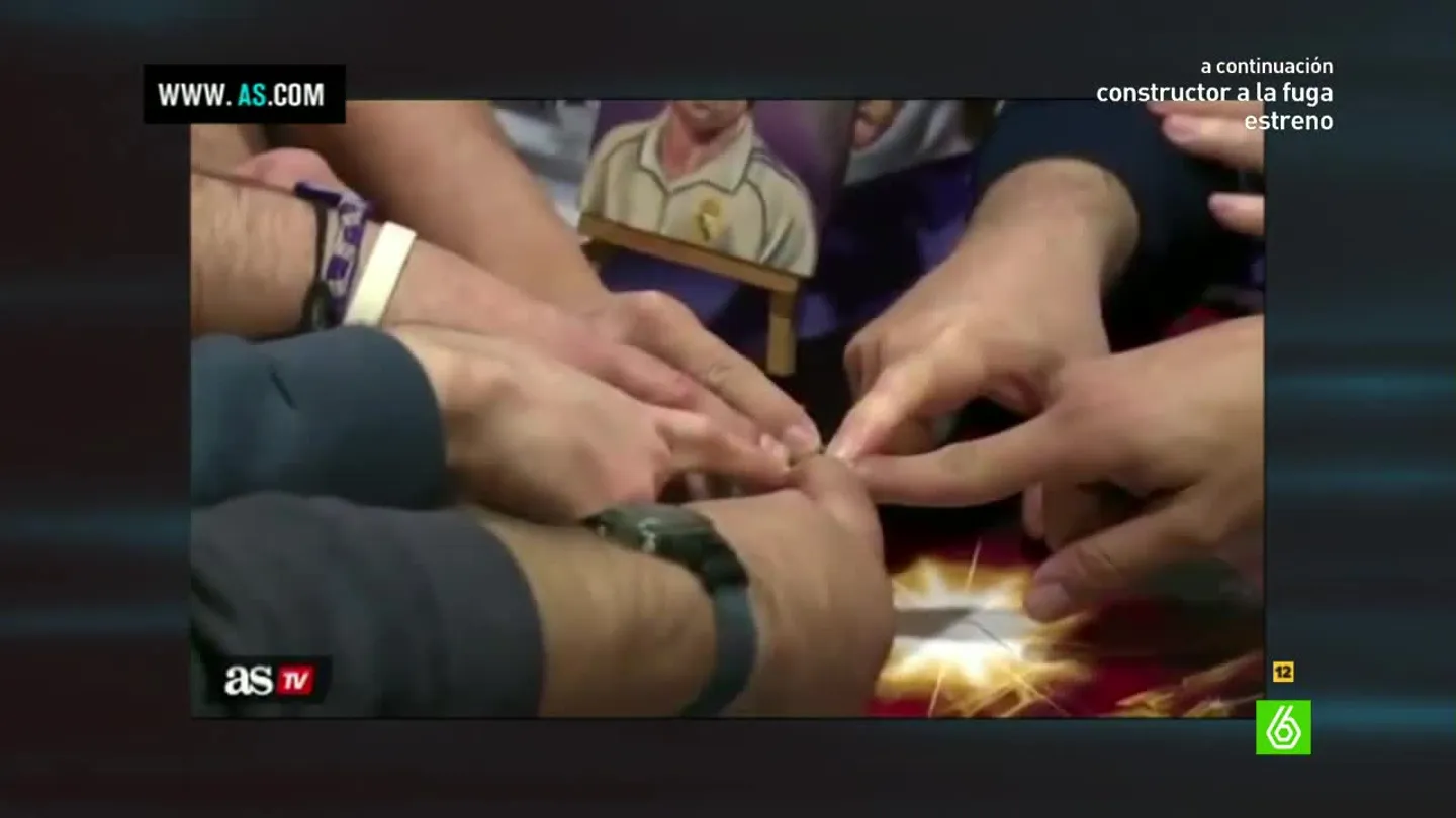 El Intermedio pide ayuda a la ouija de Roncero y Toñín 'el Torero' El Intermedio pide ayuda a la ouija de Roncero y Toñín 'el Torero'