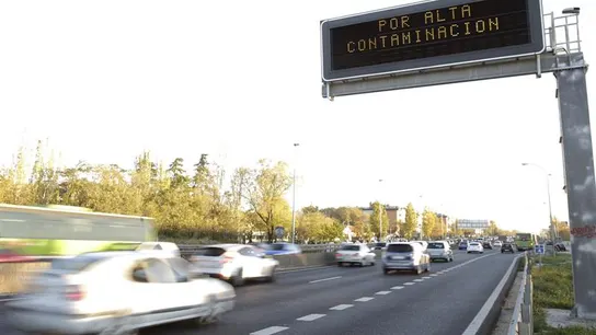 Cartel en el acceso a Madrid por la A5 Cartel en el acceso a Madrid por la A5