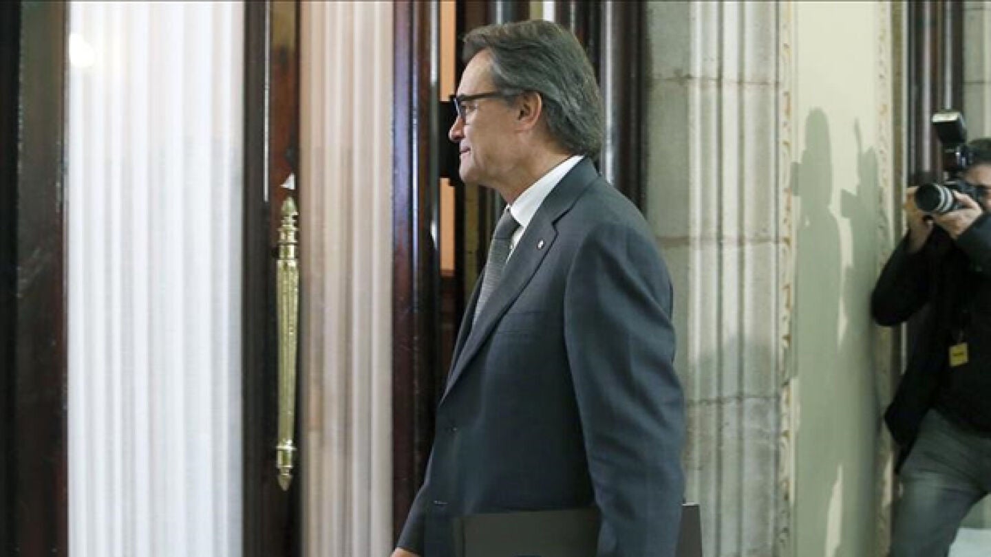 Artur Mas se dirige al Parlament