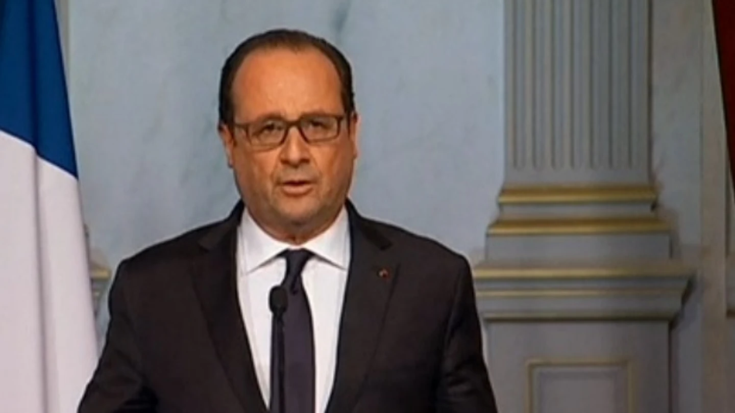 Franbçois Hollande comparece tras la masacre en París Franbçois Hollande comparece tras la masacre en París