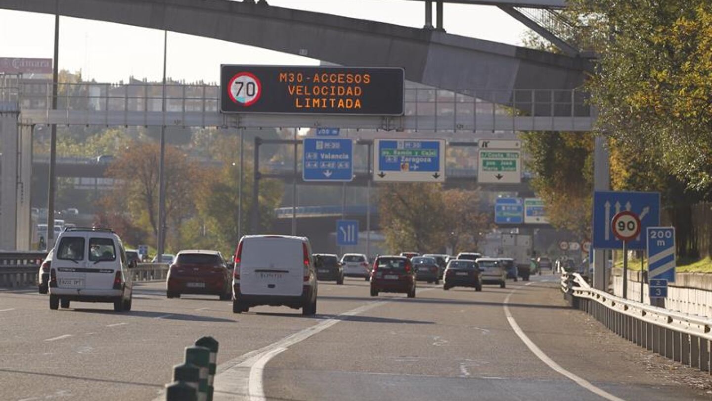 Se&ntilde;ales de tr&aacute;fico en la M-30