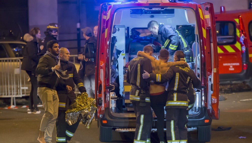 Heridos evacuados tras las explosiones en Francia