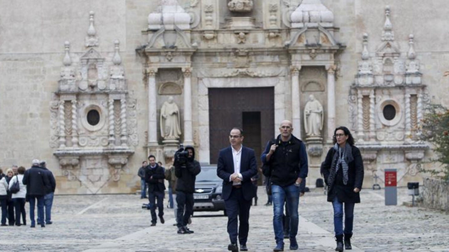 Los diputados del JXS&iacute; Jordi Turull, Ra&uacute;l Romeva y Marta Rovira