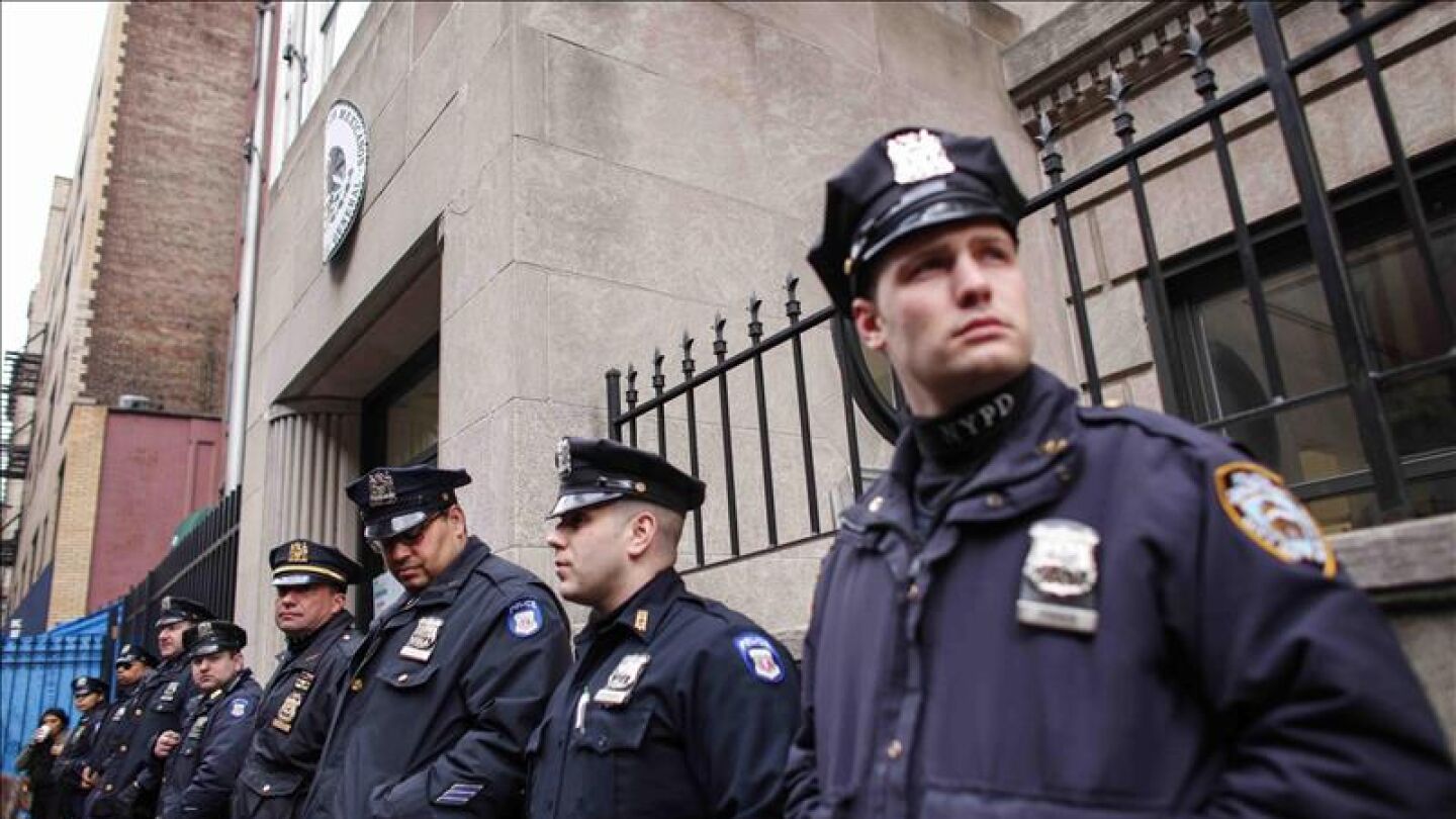 Polic&iacute;as de Nueva York (Archivo)