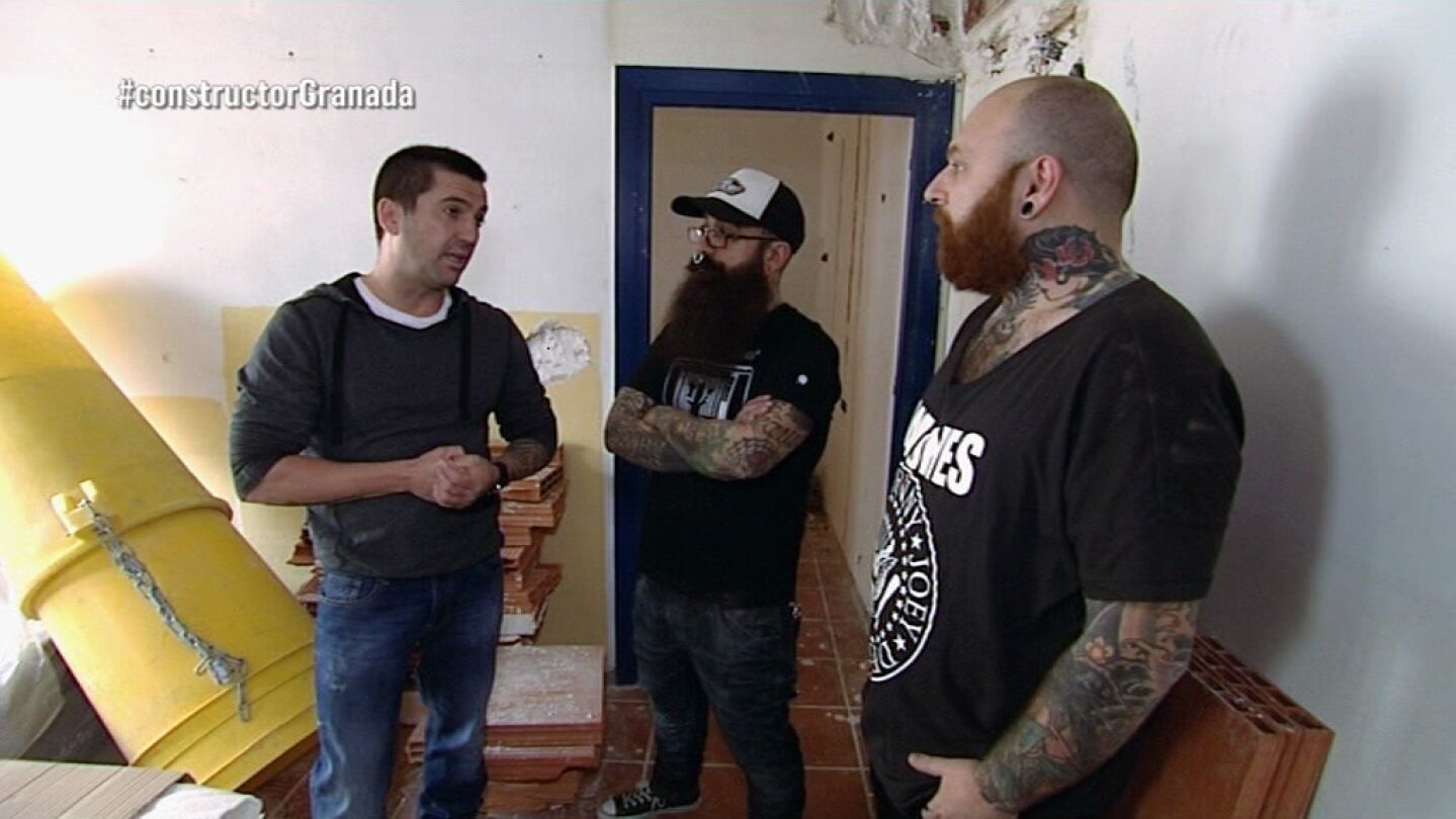 Antonio visita Granada para conocer el piso de Antonio y Toy