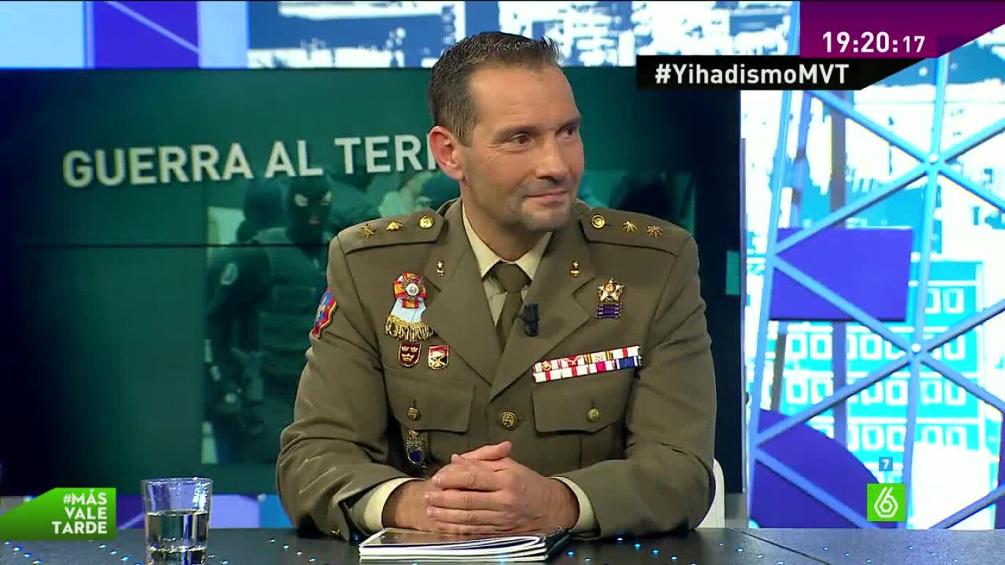 Manuel Gonz&aacute;lez, teniente coronel