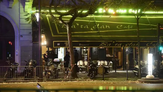 Vista de la puerta de la sala de fiestas Bataclan, en Paris Vista de la puerta de la sala de fiestas Bataclan, en Paris