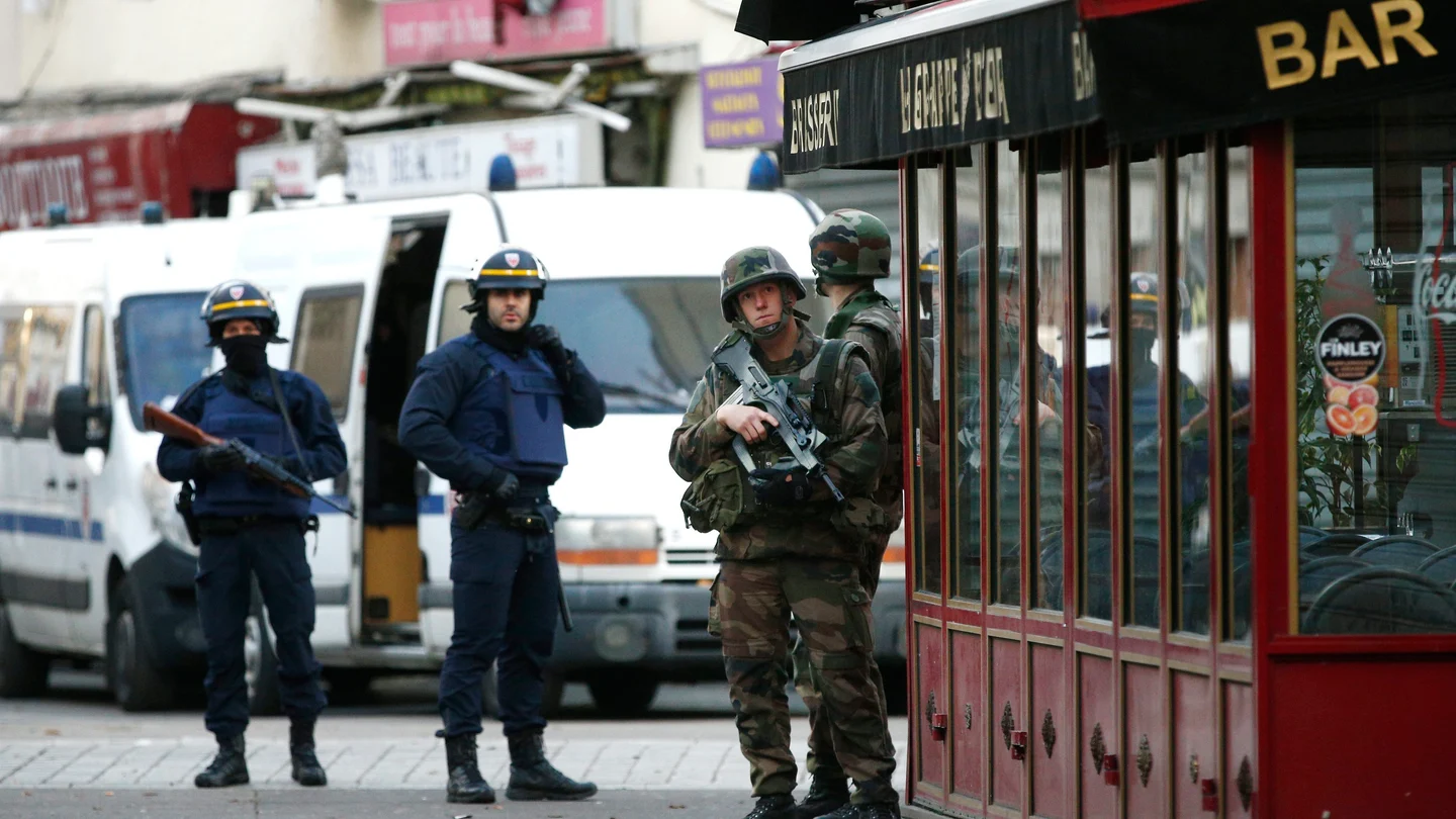 Saint-Denis, en máxima alerta tras la operación policial Saint-Denis, en máxima alerta tras la operación policial