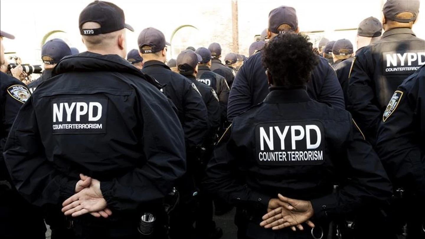 Agentes especializados en la lucha antiterrorista en Nueva York Agentes especializados en la lucha antiterrorista en Nueva York