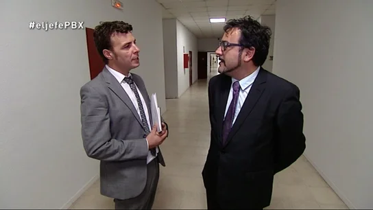 Israel justifica ante El Jefe Infiltrado que no lleve un folleto Israel justifica ante El Jefe Infiltrado que no lleve un folleto