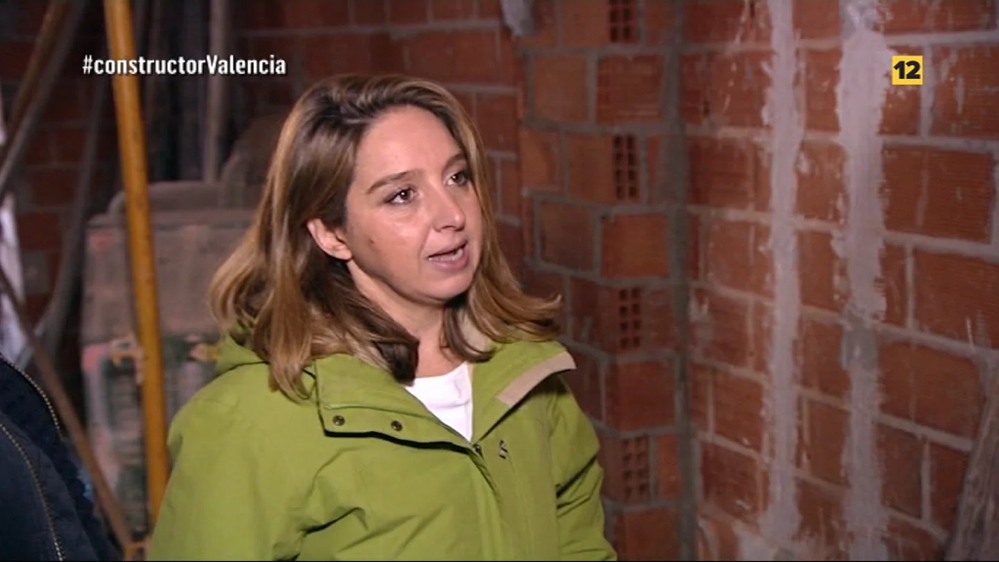 Una víctima del Constructor a la fuga de Valencia: "A mi madre la ha timado el mismo constructor que a nosotros" Una víctima del Constructor a la fuga de Valencia: "A mi madre la ha timado el mismo constructor que a nosotros"