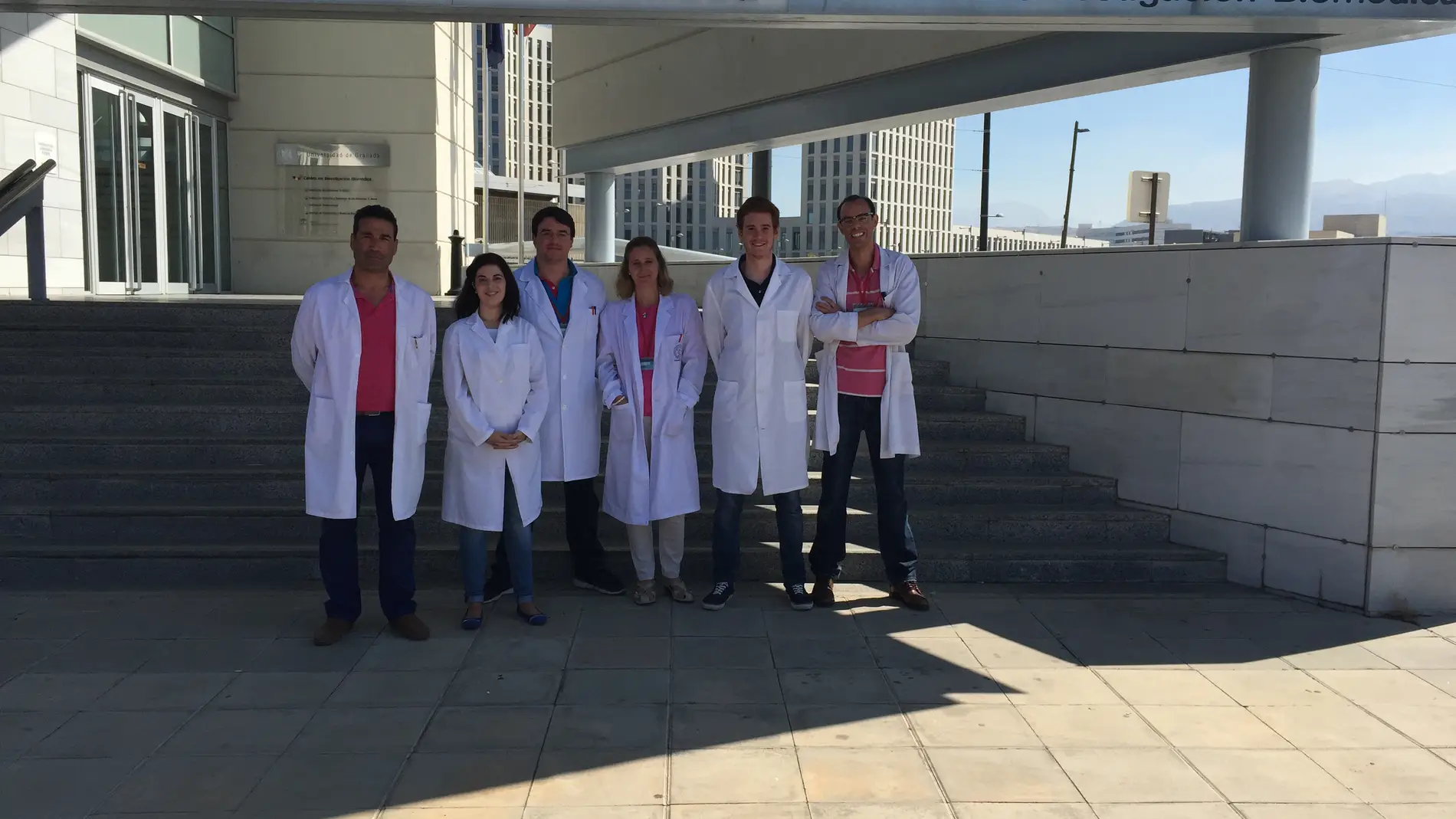En la imagen, los investigadores de la U