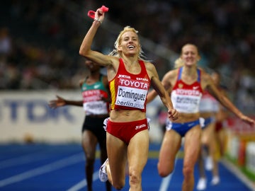 Marta Domínguez celebra una victoria Marta Domínguez celebra una victoria