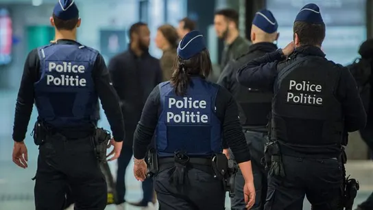 Policias en Bruselas Policias en Bruselas