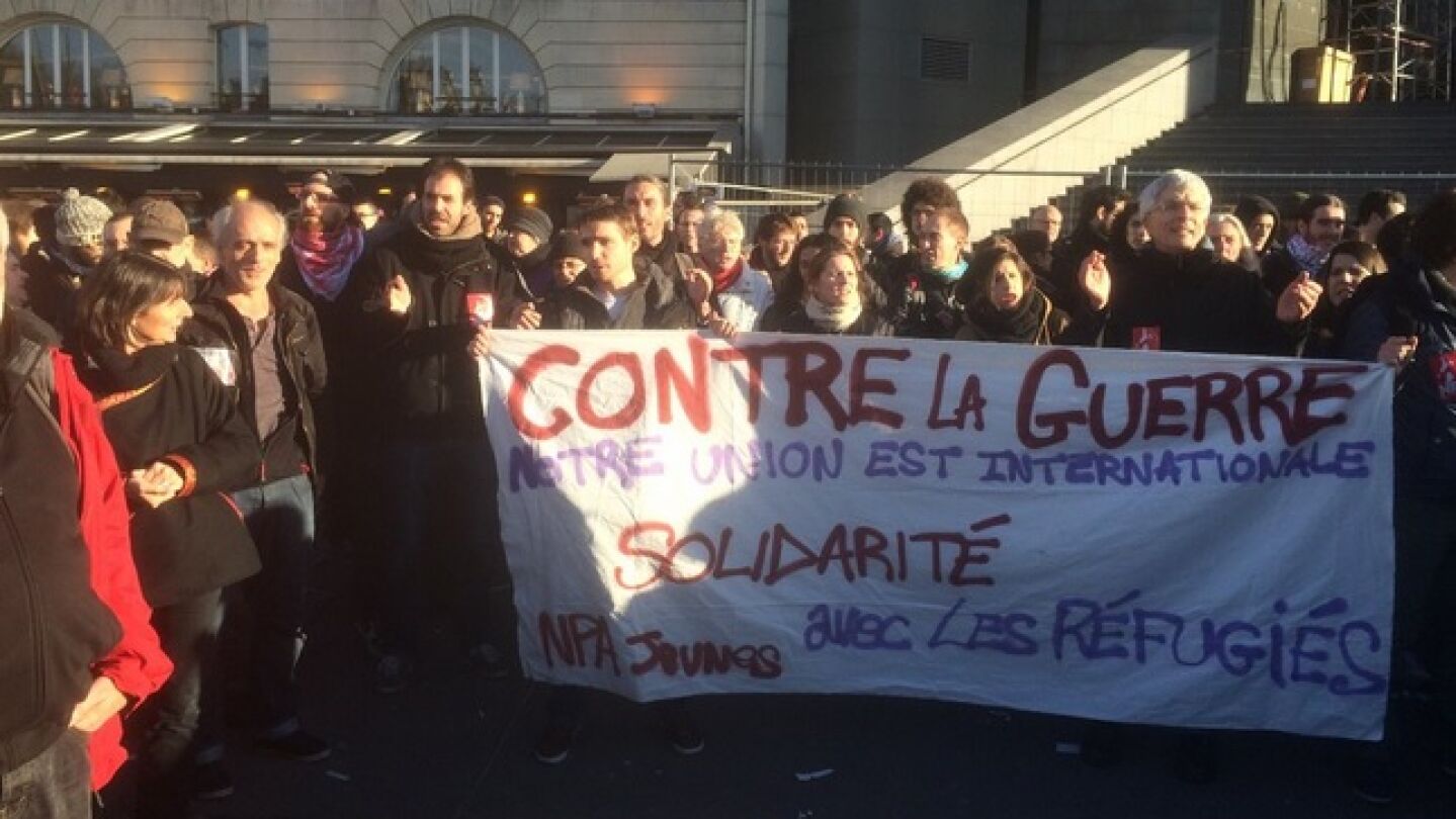 Manifestaci&oacute;n en Par&iacute;s contra el estado de emergencia