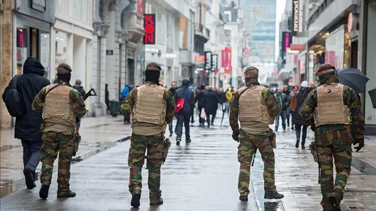 Las fuerzas de seguridad belga vigilan las calle de Bruselas Las fuerzas de seguridad belga vigilan las calle de Bruselas