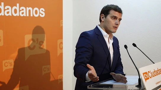 Albert Rivera en rueda de prensa Albert Rivera en rueda de prensa