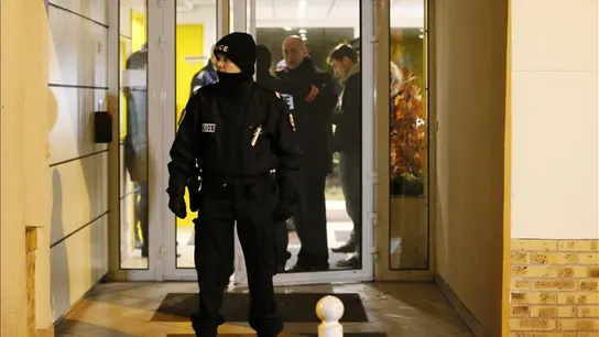 Policías franceses  Policías franceses