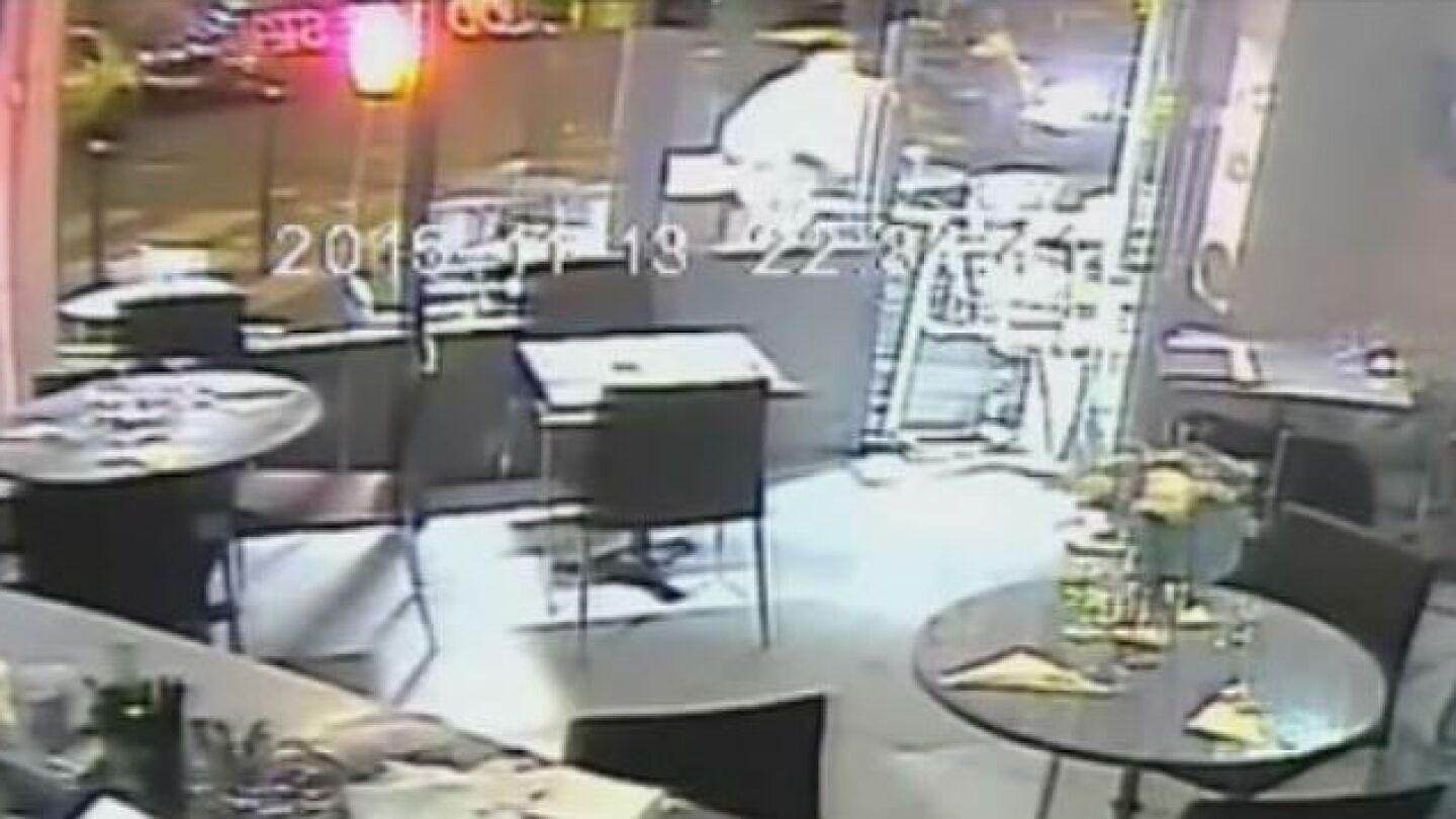 Im&aacute;genes del ataque en el restaurante 'Casa Notra'