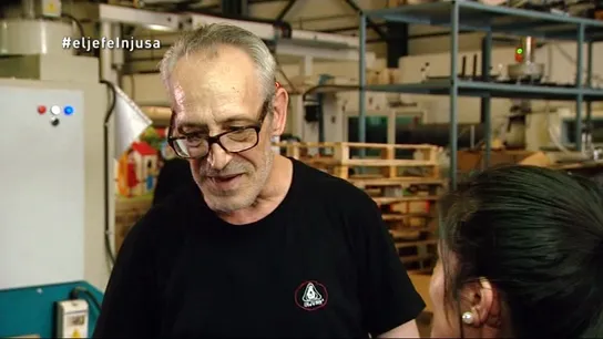 La Jefa Infiltrada conoce la situación familiar de Ángel La Jefa Infiltrada conoce la situación familiar de Ángel