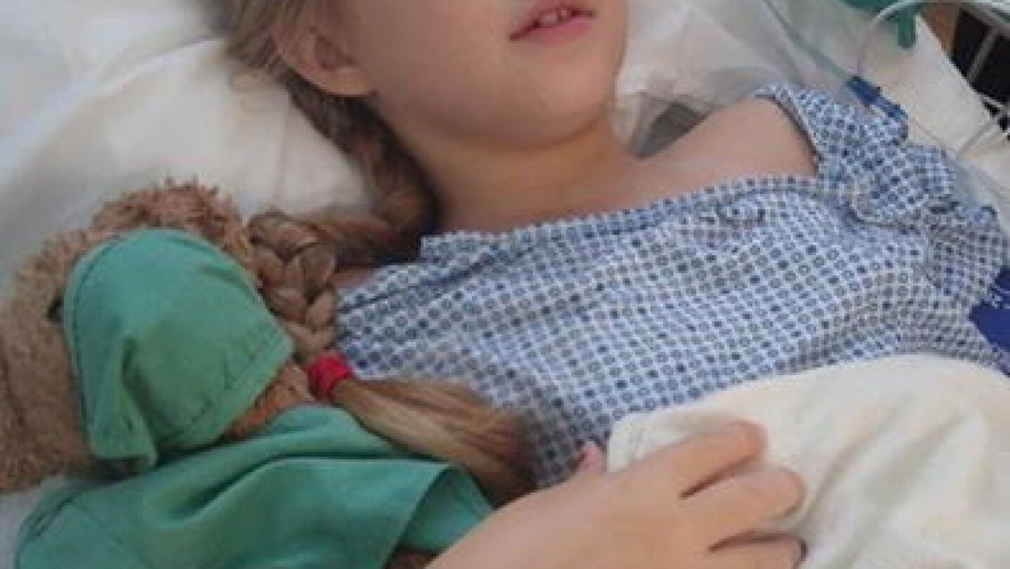 Chrissy Turner, la ni&ntilde;a m&aacute;s joven en padecer c&aacute;ncer de mama