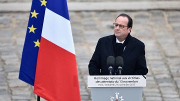 El presidente François Hollande durante su discurso