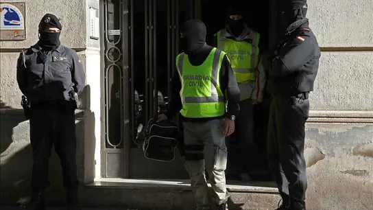 Detenidas tres personas en Barcelona en una operación contra el terrorismo yihadista Detenidas tres personas en Barcelona en una operación contra el terrorismo yihadista