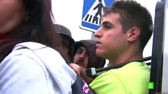 Joven encadenado en Tordesillas Joven encadenado en Tordesillas
