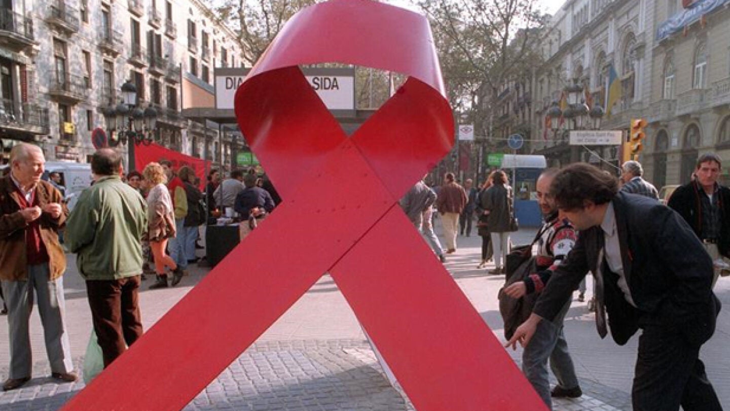 Lazo por el d&iacute;a mundial del SIDA
