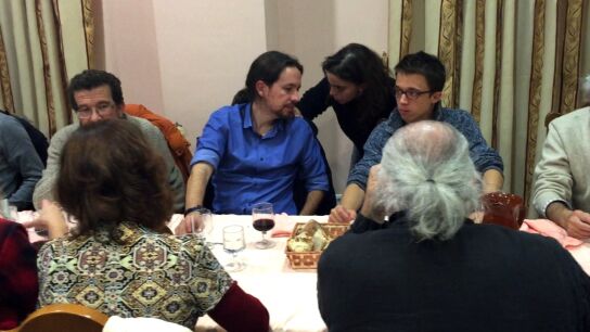 Pablo Iglesias y Errej&oacute;n cenando antes de la campa&ntilde;a