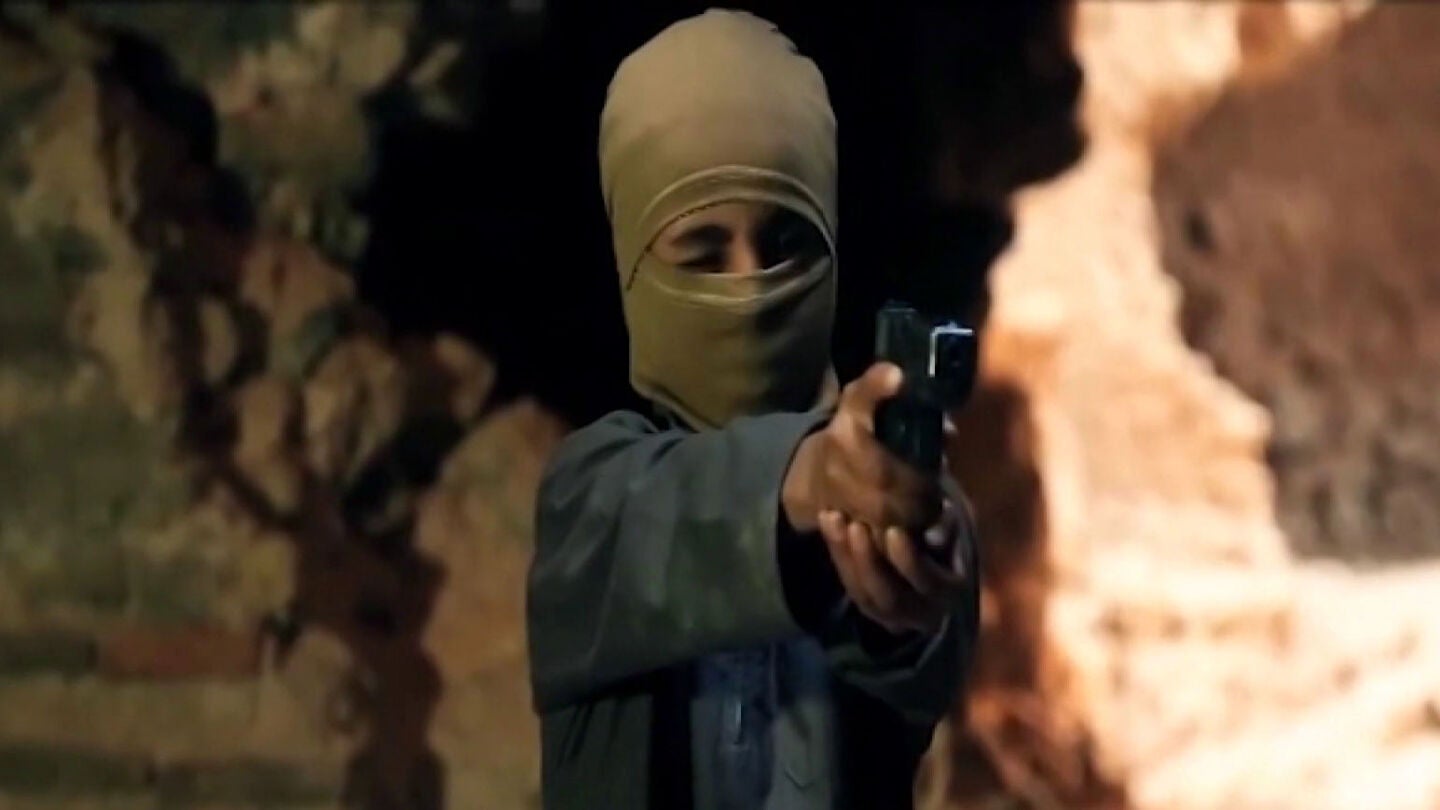 Imagen de un ni&ntilde;o en un v&iacute;deo de Daesh