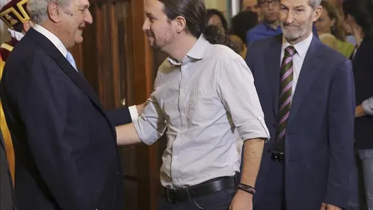 Pablo Iglesias en el Congreso: "Gracias 1978, bienvenido 2016" Pablo Iglesias en el Congreso: "Gracias 1978, bienvenido 2016"