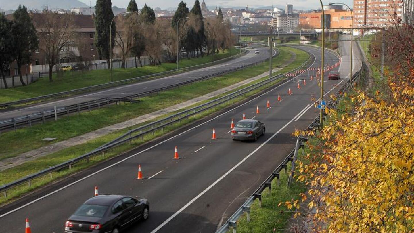 El Ayuntamiento de Oviedo ha cerrado al tr&aacute;fico la salida y entrada a Oviedo a trav&eacute;s de la autopista 'Y' 