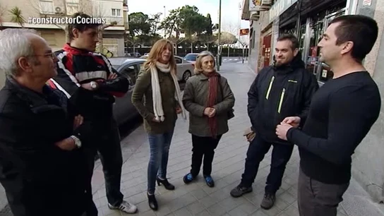 Antonio conoce a Felisa, afectada por un constructor a la fuga Antonio conoce a Felisa, afectada por un constructor a la fuga