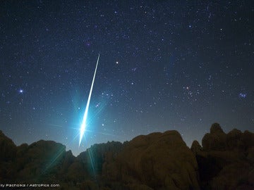 Estrella fugaz de la lluvia de las Gemínida