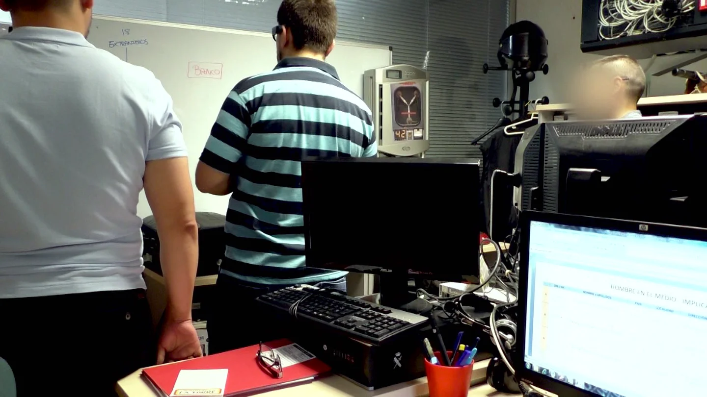 Los agentes aclaran quiénes son los miembros de la red Los agentes aclaran quiénes son los miembros de la red