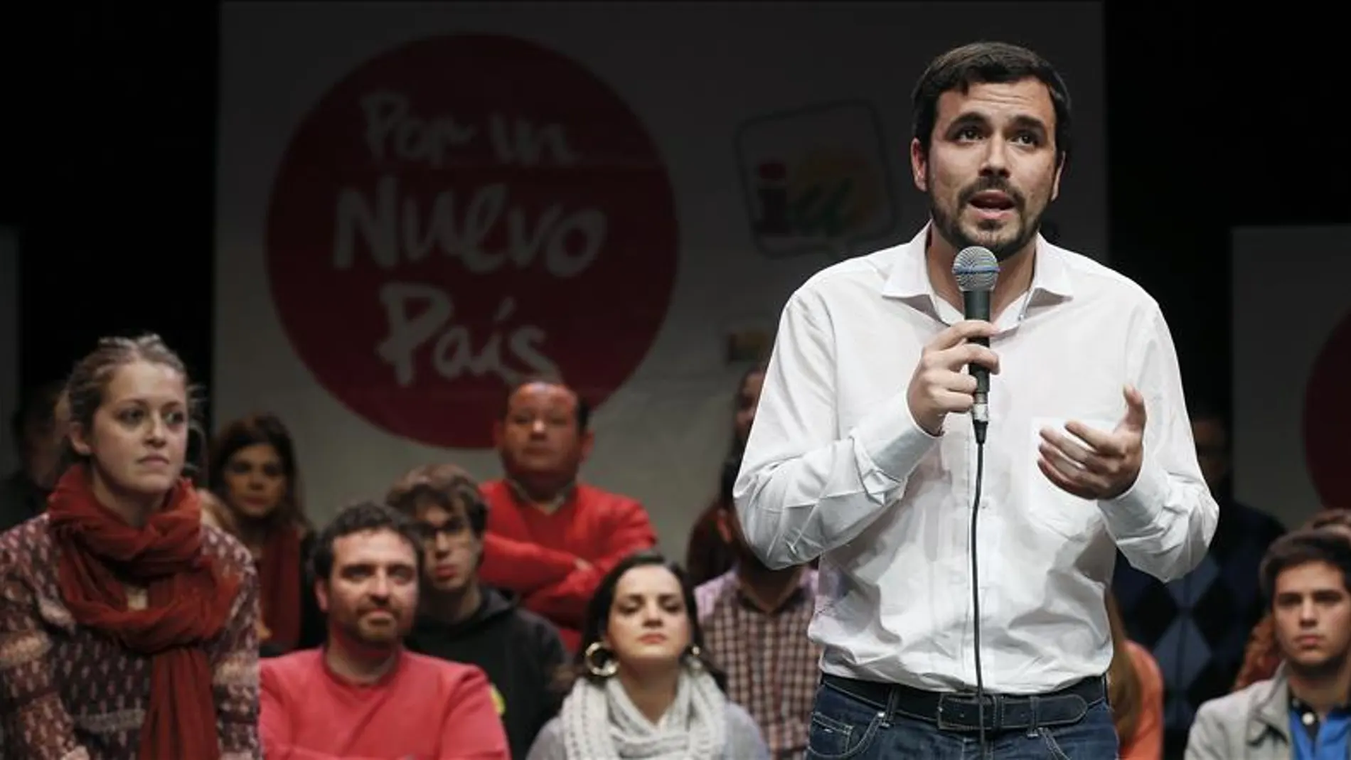Alberto Garzón en un acto de campaña electoral