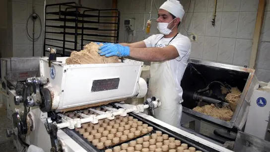 Fabricación de los polvorones 'El Toro' Fabricación de los polvorones 'El Toro'