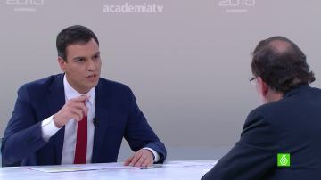 Pedro Sánchez ataca a Rajoy con la corrupción