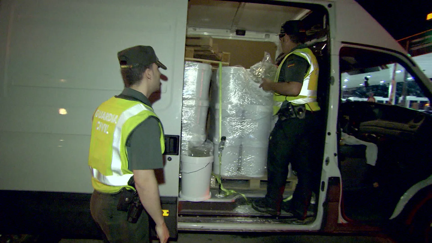 La Guardia Civil da con una mula de una red de tráfico de drogas La Guardia Civil da con una mula de una red de tráfico de drogas
