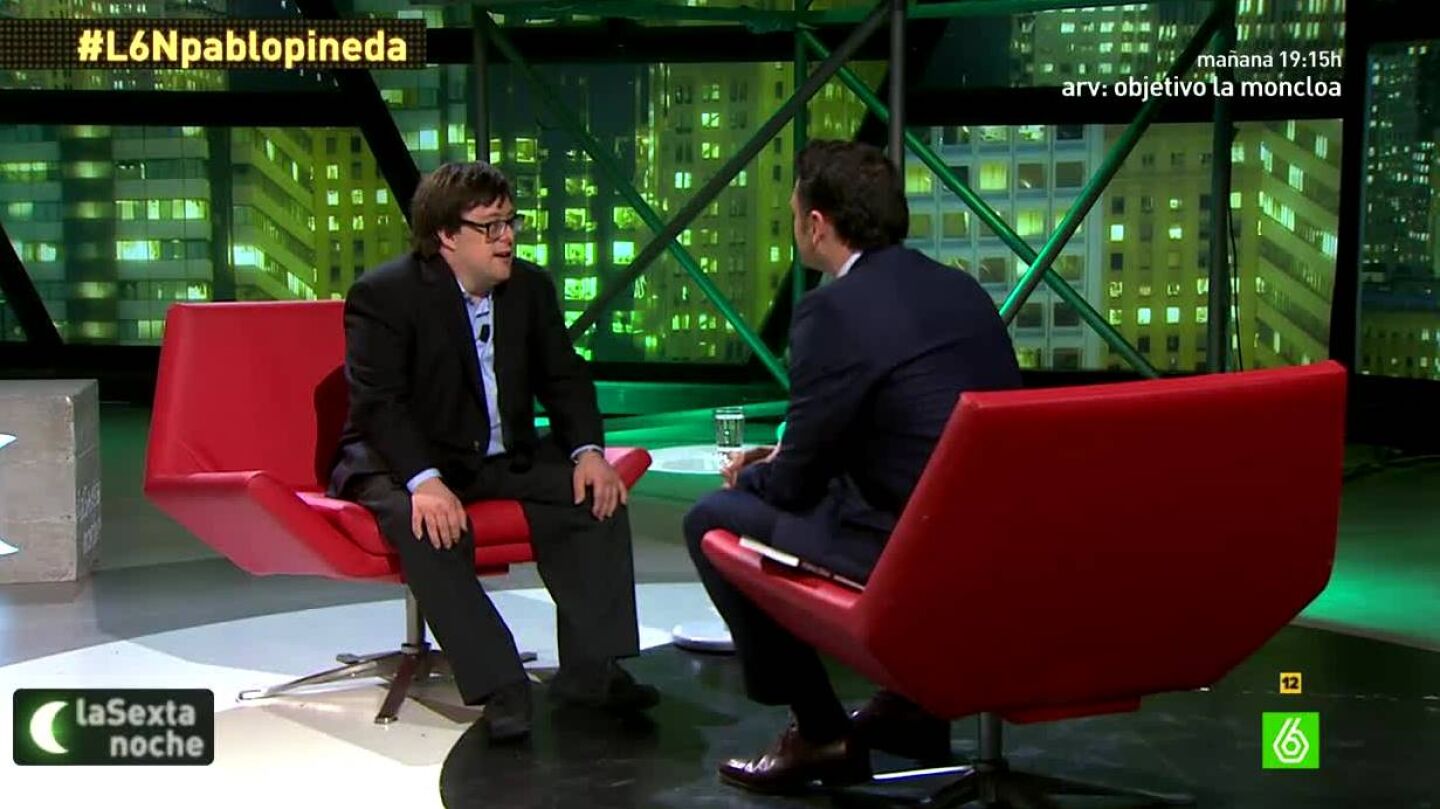 Pablo Pineda con I&ntilde;aki L&oacute;pez en laSexta Noche