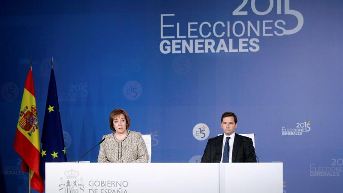 La secretaria de Estado de Comunicaci&oacute;n, Carmen Mart&iacute;n Castro, y el subsecretario de Interior