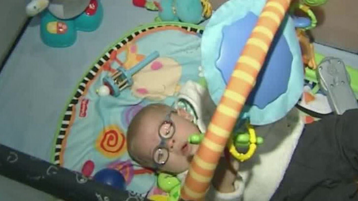 Iv&aacute;n, ni&ntilde;o con una enfermedad rara