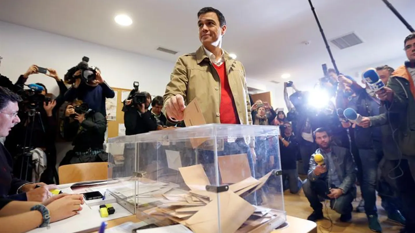 Pedro Sánchez votando en el 20D Pedro Sánchez votando en el 20D