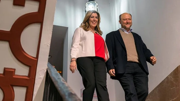 Susana Díaz con el cabeza de lista del partido por Sevilla, Antonio Pradas 