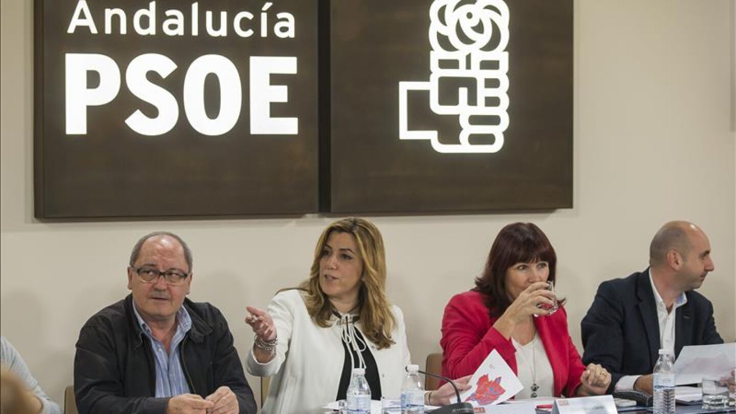 La secretaria general de los socialistas andaluces y presidenta de la Junta, Susana D&iacute;az ayer en la ejecutiva del PSOE-A para analizar los resultados de las elecciones generales