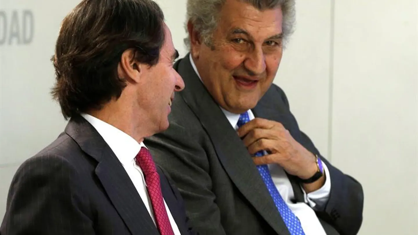 El expresidente del Gobierno José María Aznar y el presidente del Congreso de los Diputados, Jesús Posada El expresidente del Gobierno José María Aznar y el presidente del Congreso de los Diputados, Jesús Posada