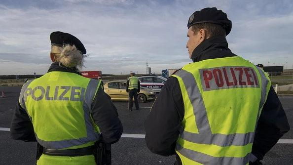 Oficiales de la policía austríaca