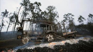 Paisaje tras uno de los incendios que asola Asturias