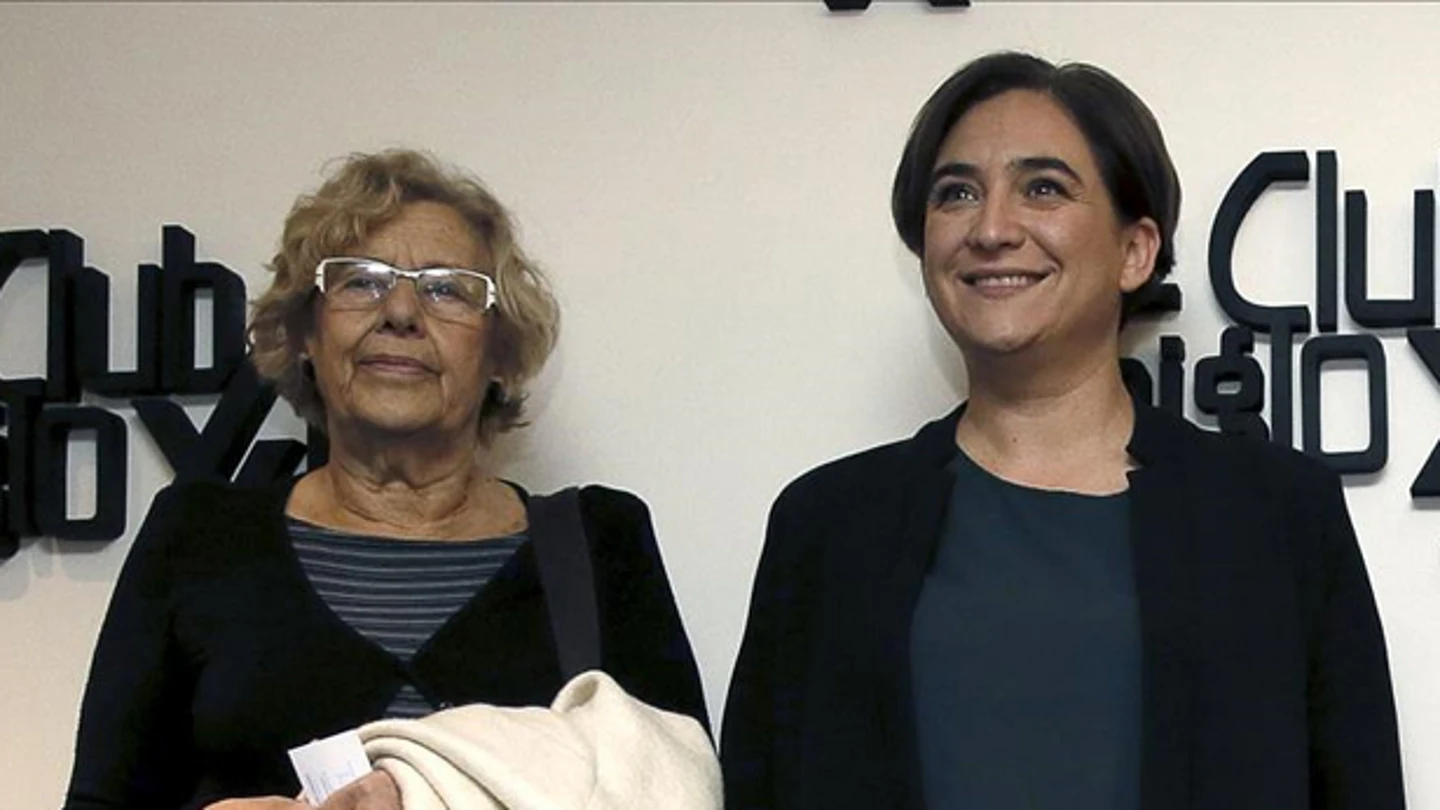 Manuela Carmena y Ada Colau Manuela Carmena y Ada Colau